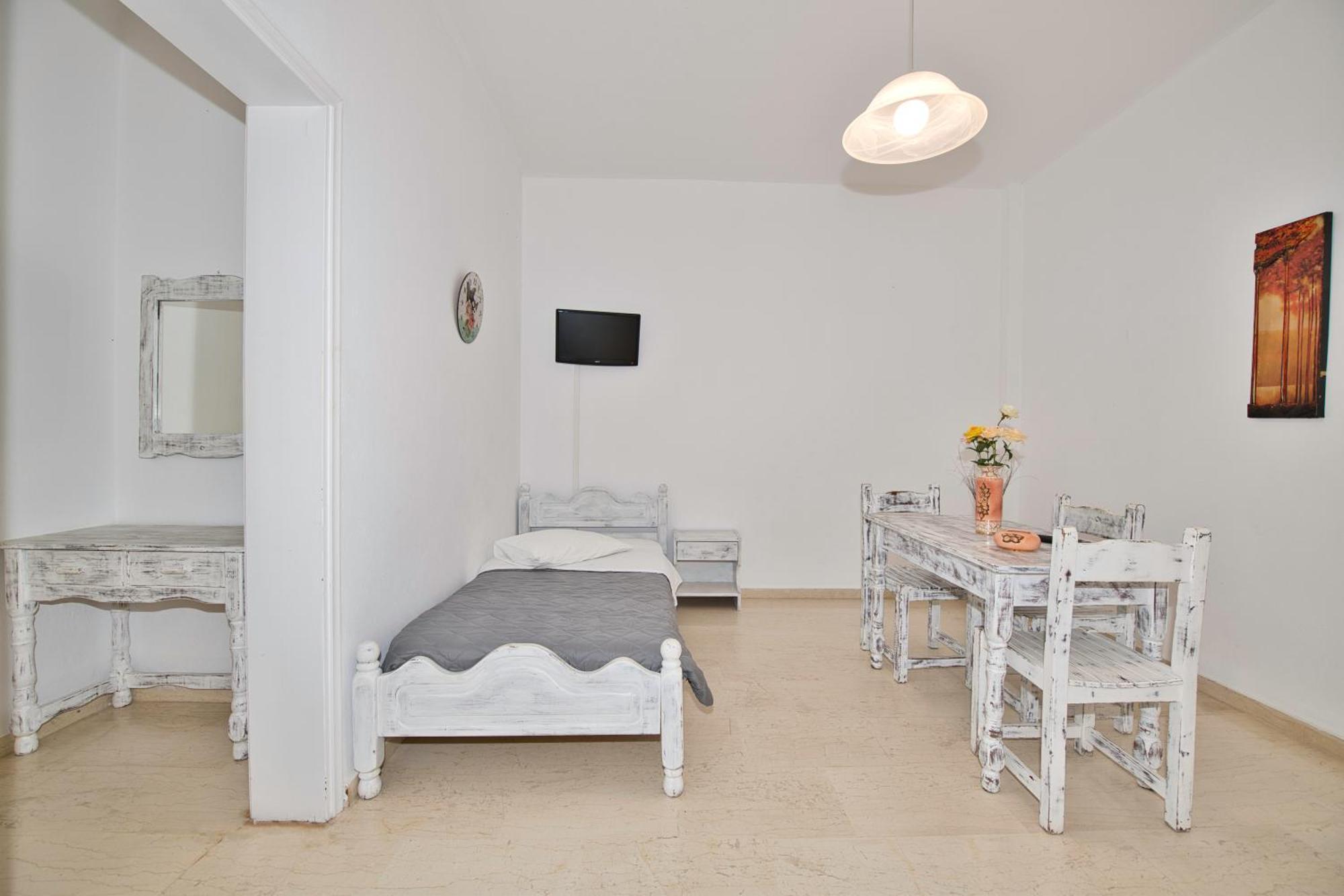 Ira Apartments Kamari  Ngoại thất bức ảnh