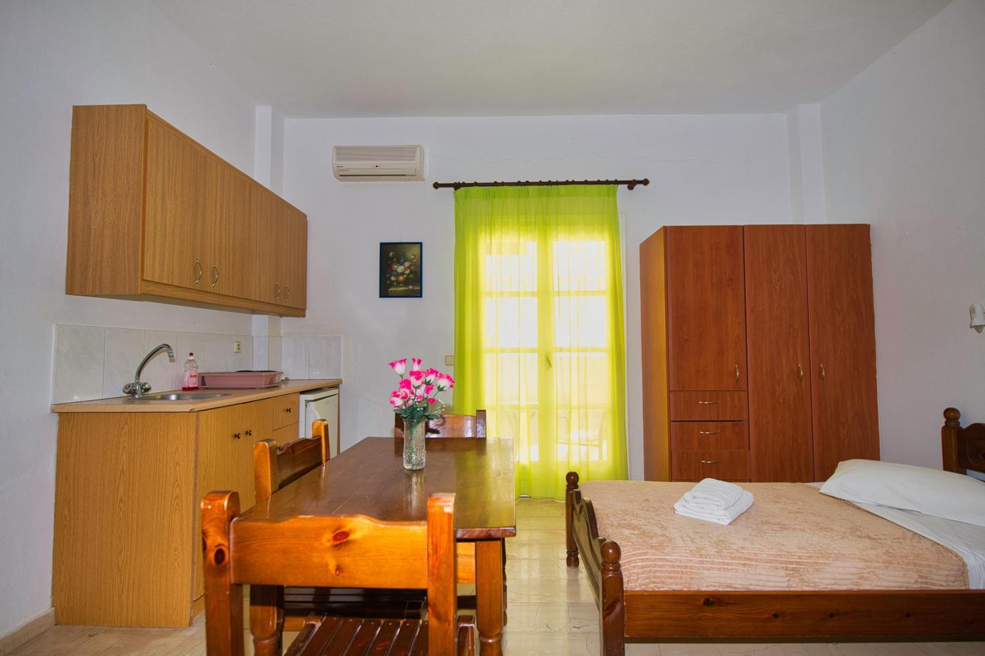 Ira Apartments Kamari  Ngoại thất bức ảnh
