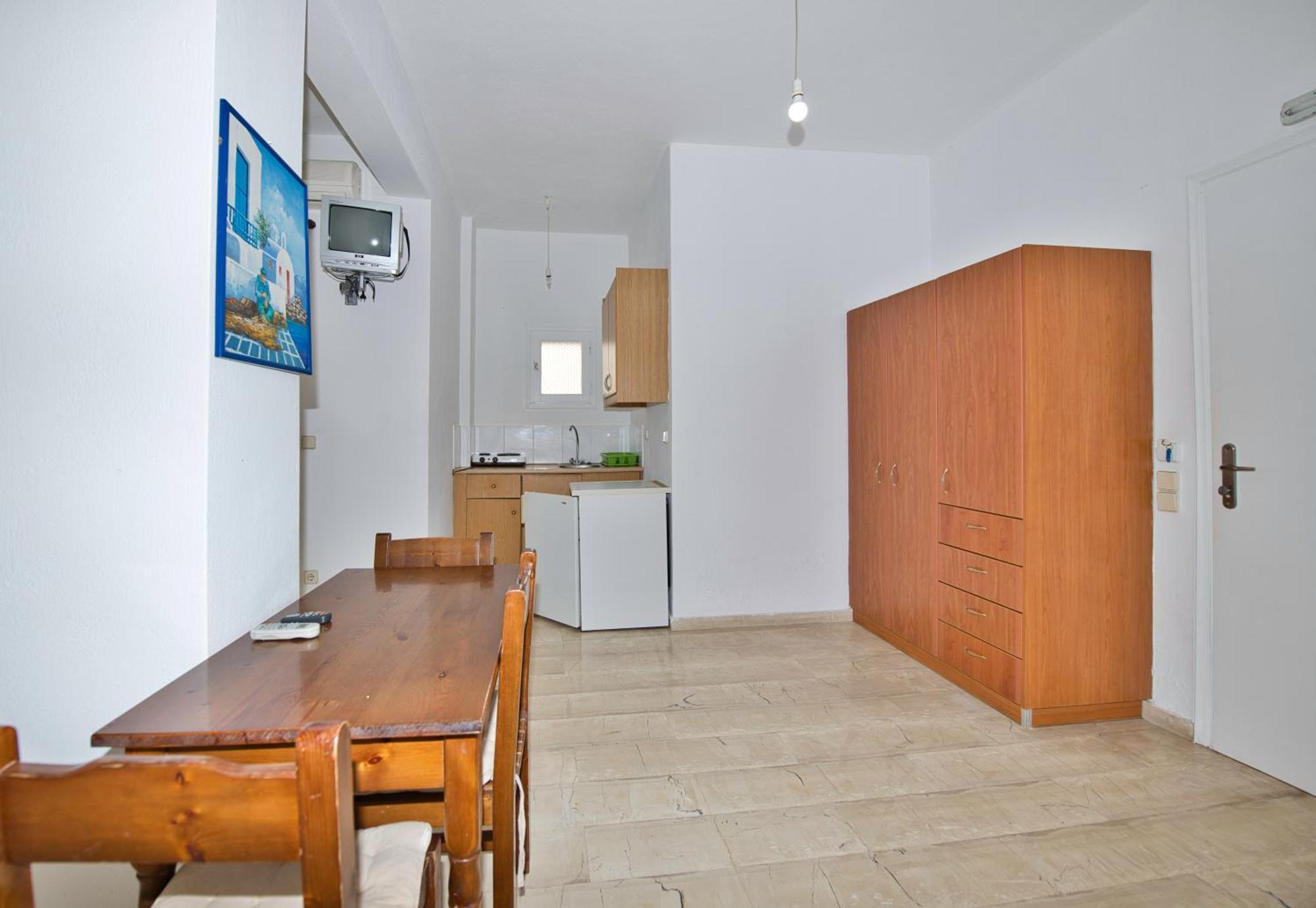 Ira Apartments Kamari  Ngoại thất bức ảnh